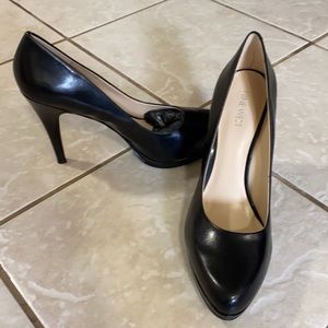Black Nine West heels Never Worn!